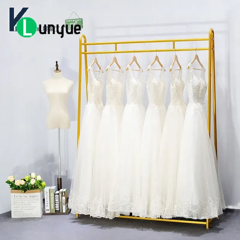 Bold Wedding Dress Rack Floor  - Wedding Solution recension och pris